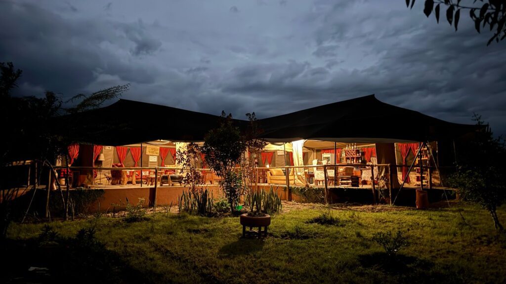 safari resort near talek